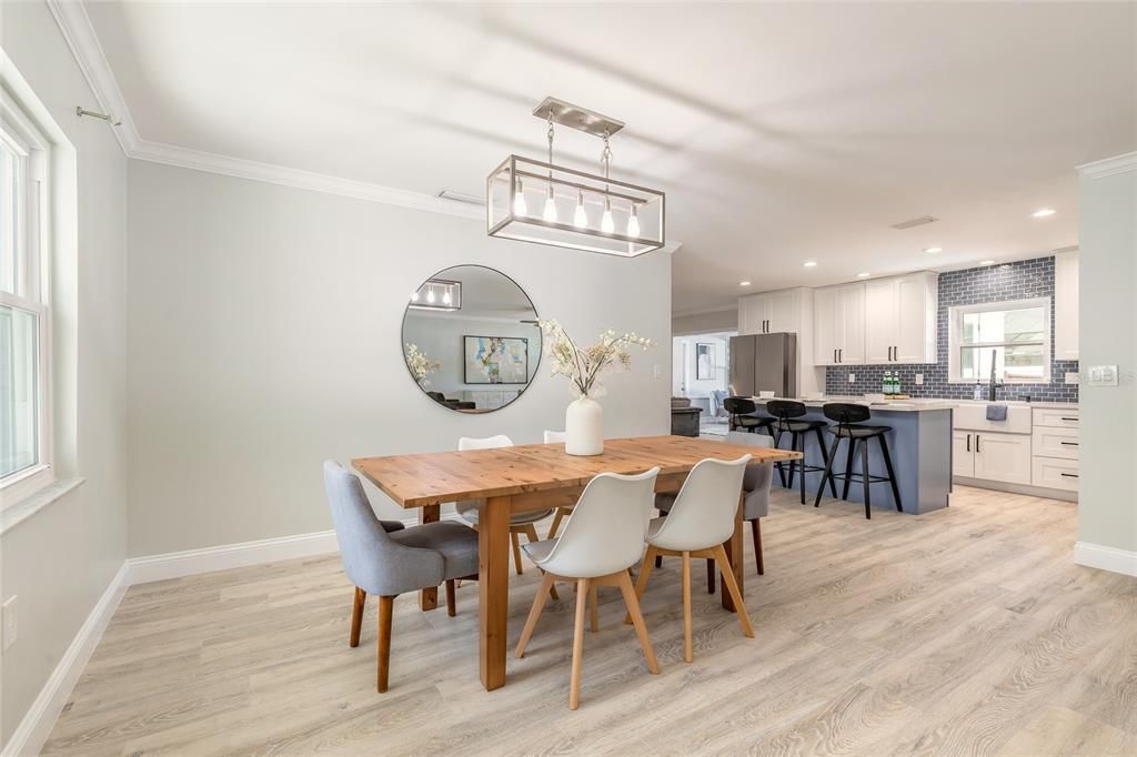 Active With Contract: $334,900 (3 beds, 2 baths, 1751 Square Feet)