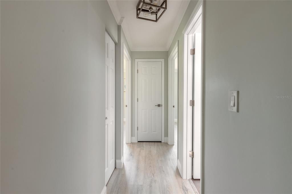 Active With Contract: $334,900 (3 beds, 2 baths, 1751 Square Feet)