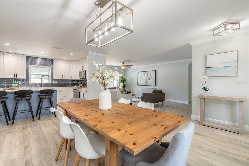 Active With Contract: $334,900 (3 beds, 2 baths, 1751 Square Feet)