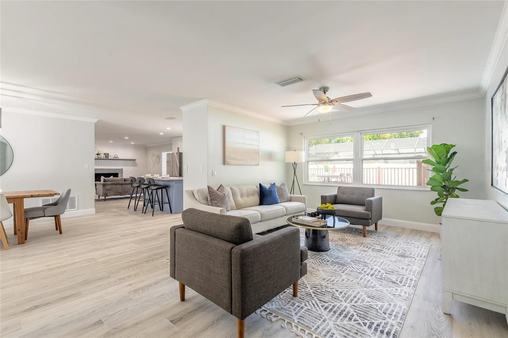 Active With Contract: $334,900 (3 beds, 2 baths, 1751 Square Feet)