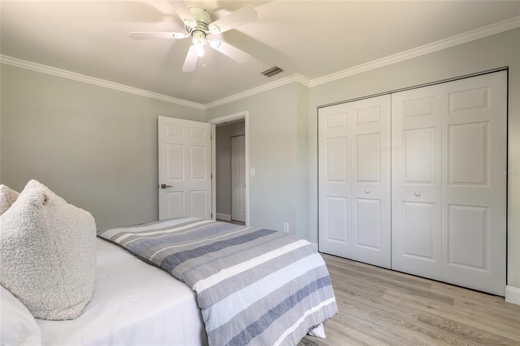 Active With Contract: $334,900 (3 beds, 2 baths, 1751 Square Feet)