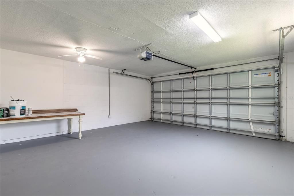 Active With Contract: $334,900 (3 beds, 2 baths, 1751 Square Feet)