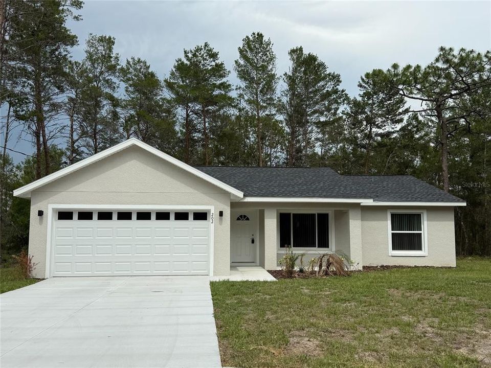 Recently Rented: $1,550 (3 beds, 2 baths, 1323 Square Feet)