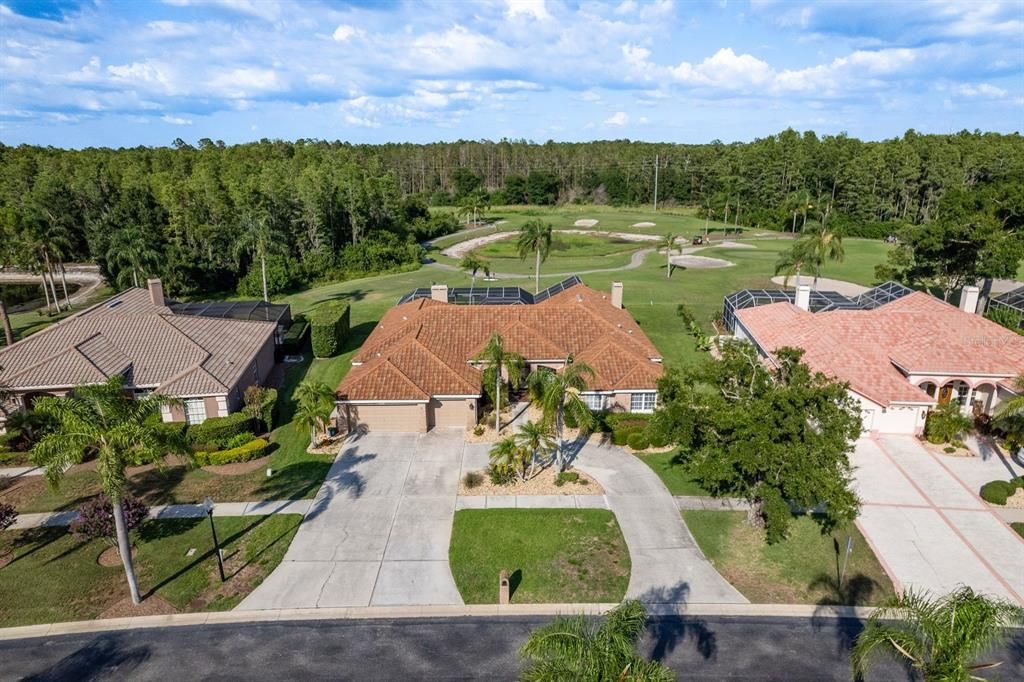 Activo con contrato: $899,900 (5 camas, 4 baños, 4006 Pies cuadrados)