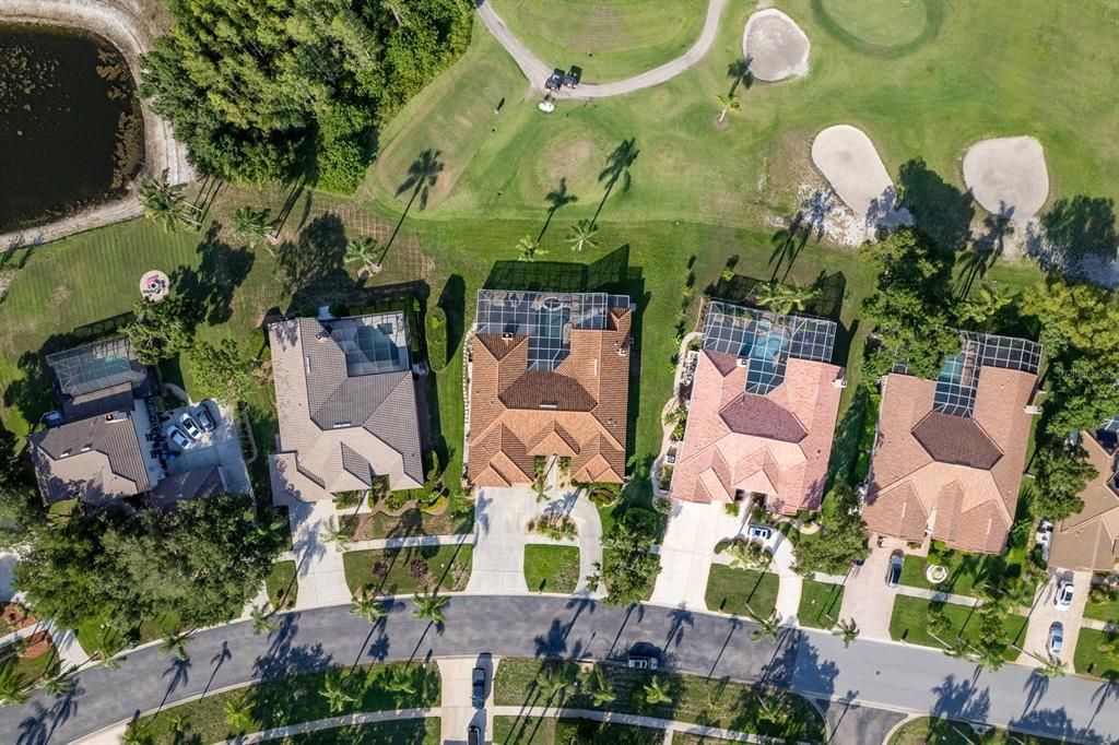 Activo con contrato: $899,900 (5 camas, 4 baños, 4006 Pies cuadrados)