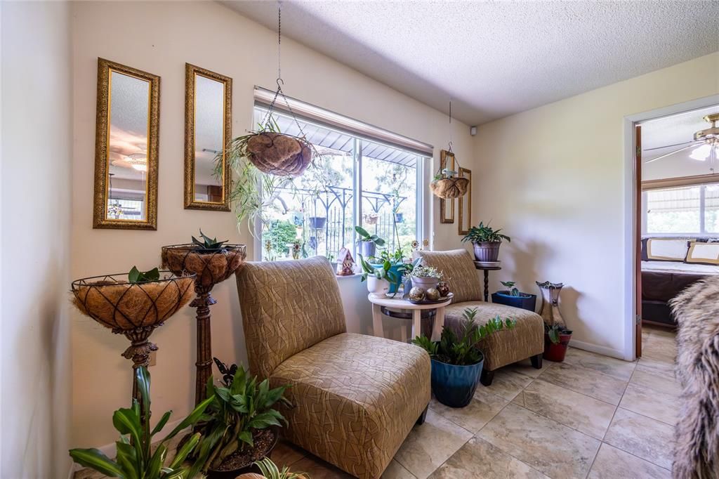 待售: $365,000 (4 贝兹, 2 浴室, 1764 平方英尺)