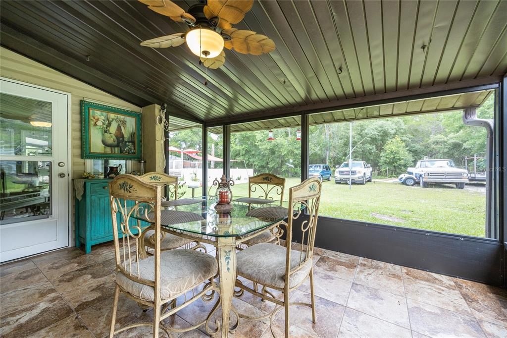 待售: $365,000 (4 贝兹, 2 浴室, 1764 平方英尺)