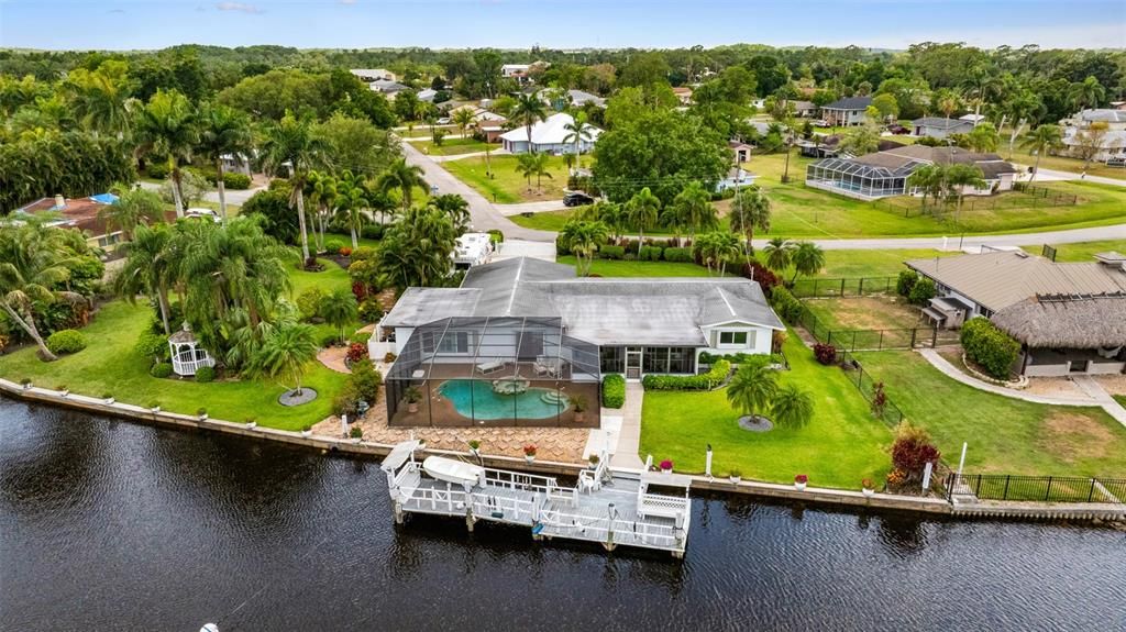 For Sale: $550,000 (3 beds, 3 baths, 2263 Square Feet)