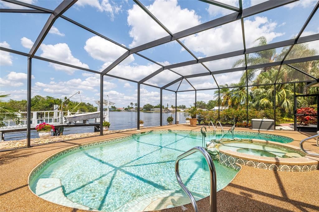 For Sale: $550,000 (3 beds, 3 baths, 2263 Square Feet)