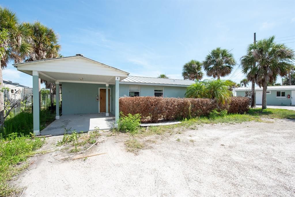 合同活跃: $750,000 (2 贝兹, 0 浴室, 1617 平方英尺)