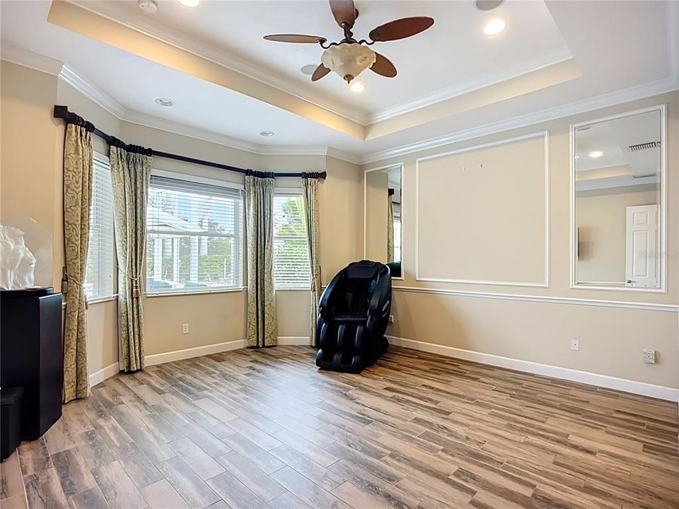 待售: $350,000 (2 贝兹, 2 浴室, 1984 平方英尺)