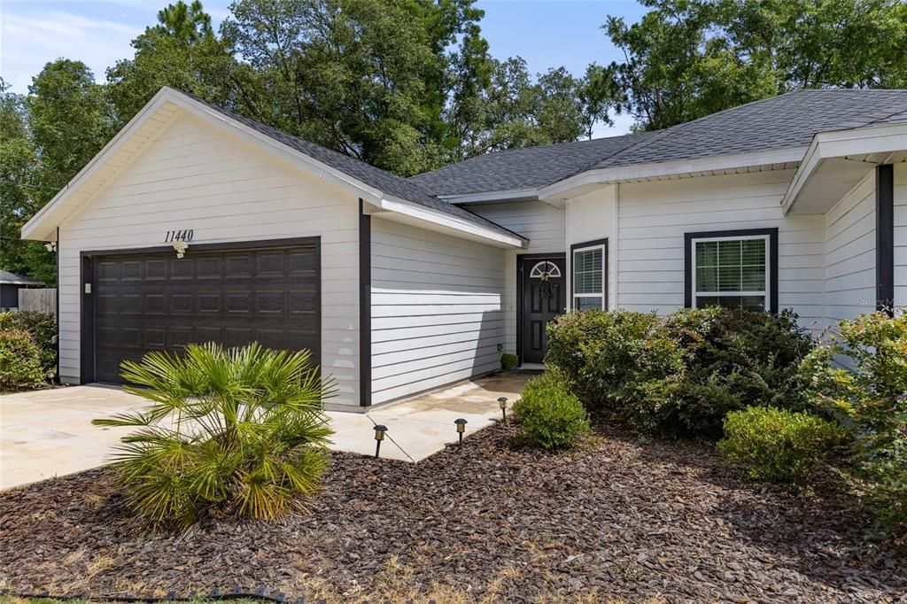 Activo con contrato: $339,900 (4 camas, 2 baños, 1943 Pies cuadrados)