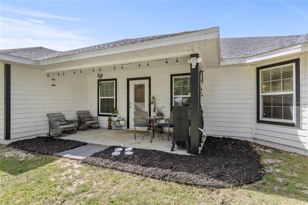 Activo con contrato: $339,900 (4 camas, 2 baños, 1943 Pies cuadrados)