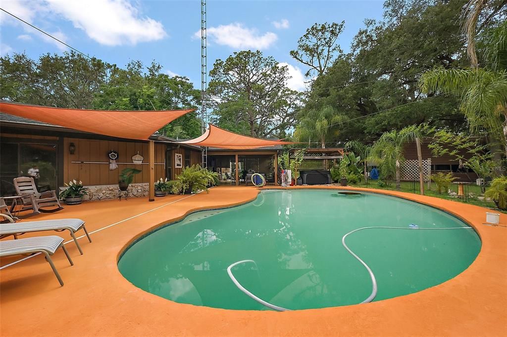 For Sale: $750,000 (4 beds, 2 baths, 3430 Square Feet)