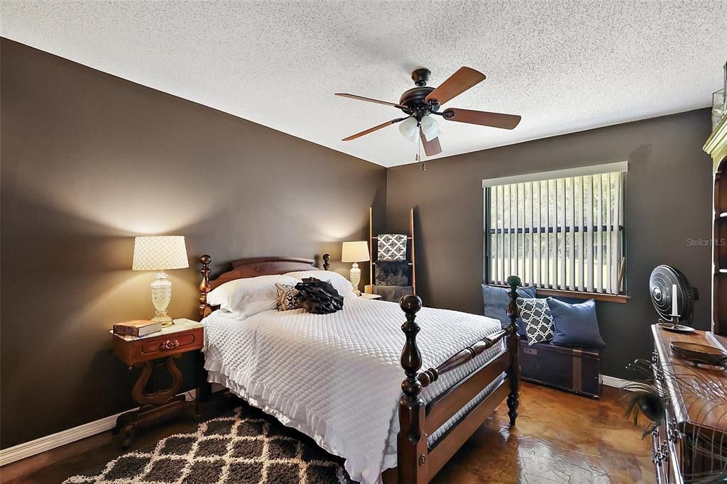 For Sale: $750,000 (4 beds, 2 baths, 3430 Square Feet)