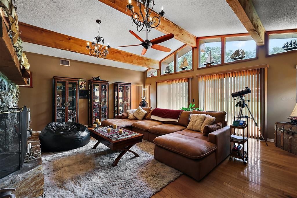 For Sale: $750,000 (4 beds, 2 baths, 3430 Square Feet)