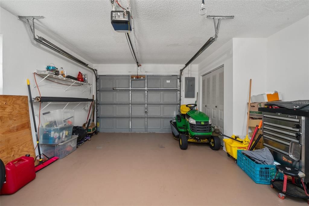 待售: $275,000 (2 贝兹, 2 浴室, 1372 平方英尺)