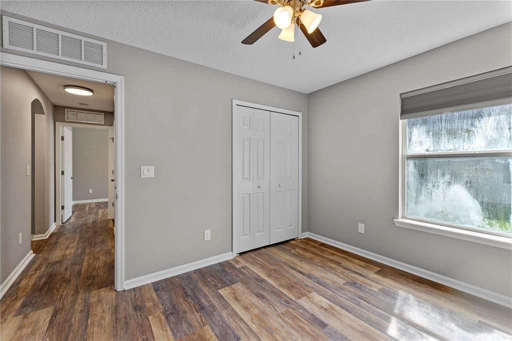 待售: $350,000 (3 贝兹, 2 浴室, 1552 平方英尺)