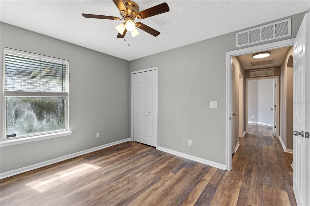 待售: $350,000 (3 贝兹, 2 浴室, 1552 平方英尺)