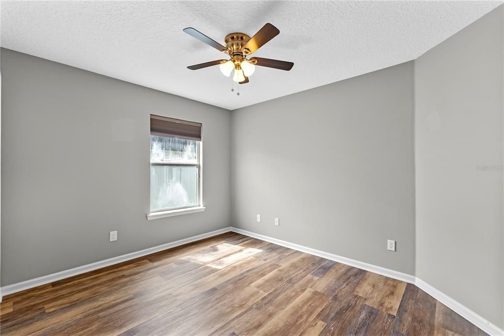 待售: $350,000 (3 贝兹, 2 浴室, 1552 平方英尺)