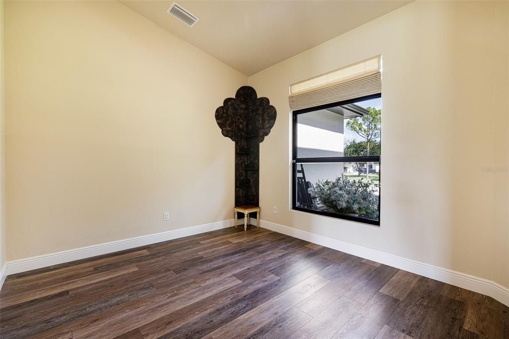 En Venta: $599,000 (3 camas, 2 baños, 1964 Pies cuadrados)