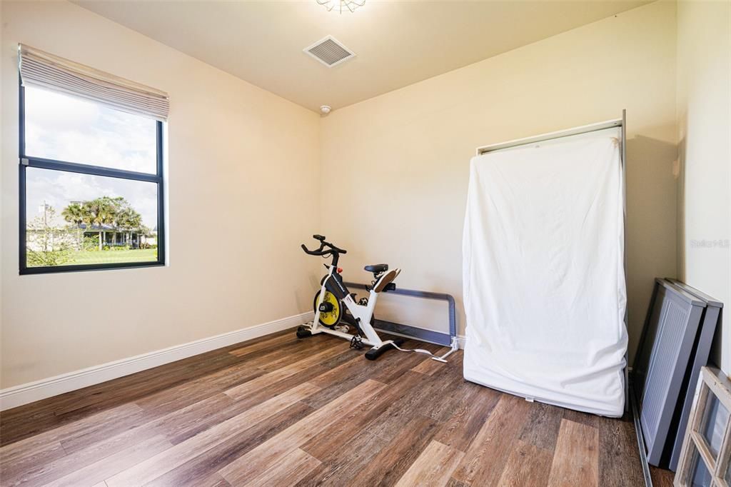 En Venta: $599,000 (3 camas, 2 baños, 1964 Pies cuadrados)