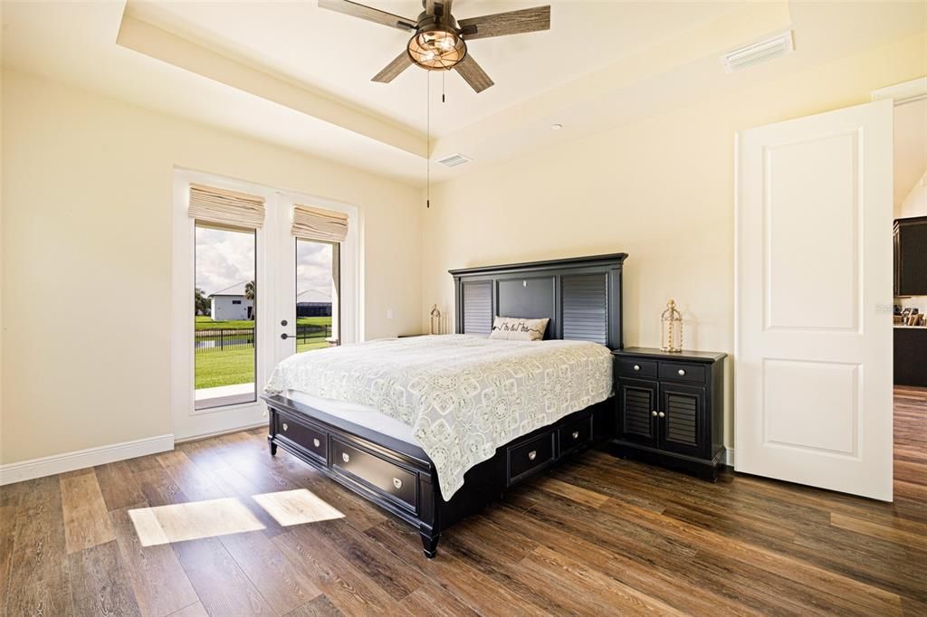 En Venta: $599,000 (3 camas, 2 baños, 1964 Pies cuadrados)