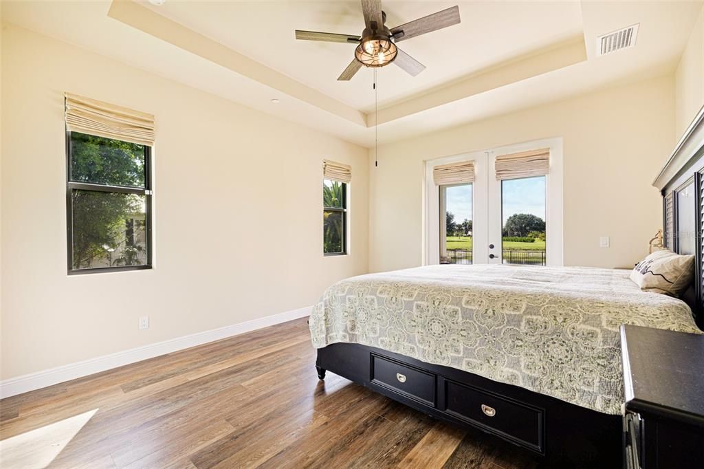 En Venta: $599,000 (3 camas, 2 baños, 1964 Pies cuadrados)