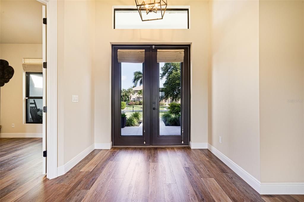 En Venta: $599,000 (3 camas, 2 baños, 1964 Pies cuadrados)