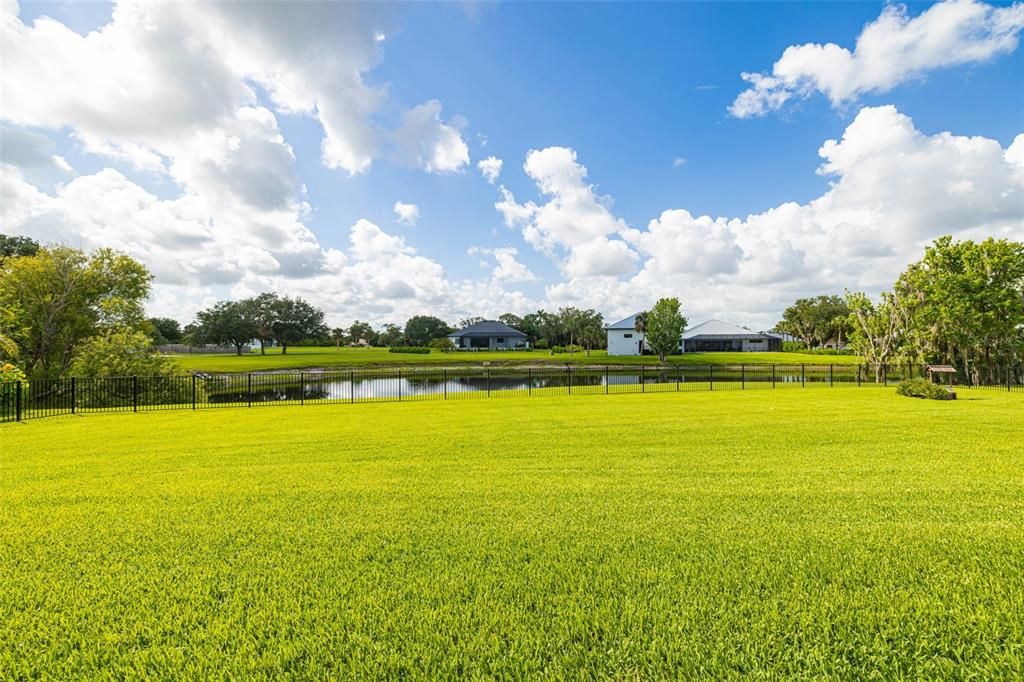 En Venta: $599,000 (3 camas, 2 baños, 1964 Pies cuadrados)