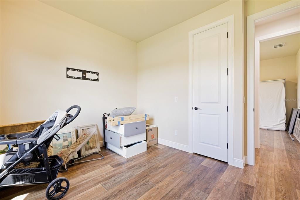 En Venta: $599,000 (3 camas, 2 baños, 1964 Pies cuadrados)