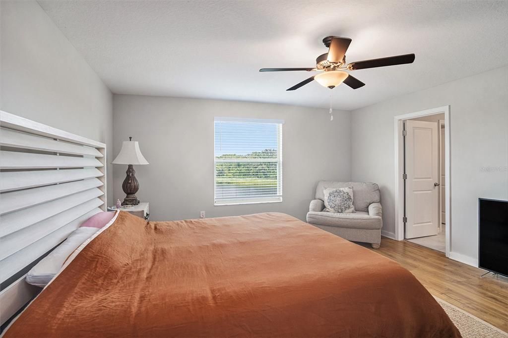 待售: $365,000 (4 贝兹, 2 浴室, 2635 平方英尺)