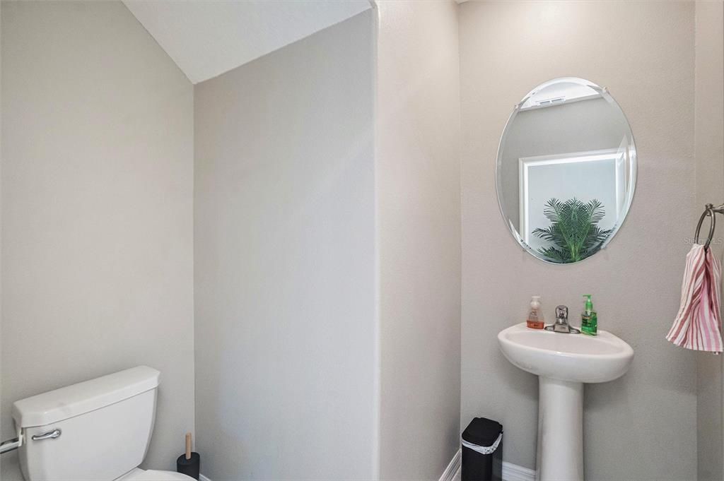 待售: $365,000 (4 贝兹, 2 浴室, 2635 平方英尺)