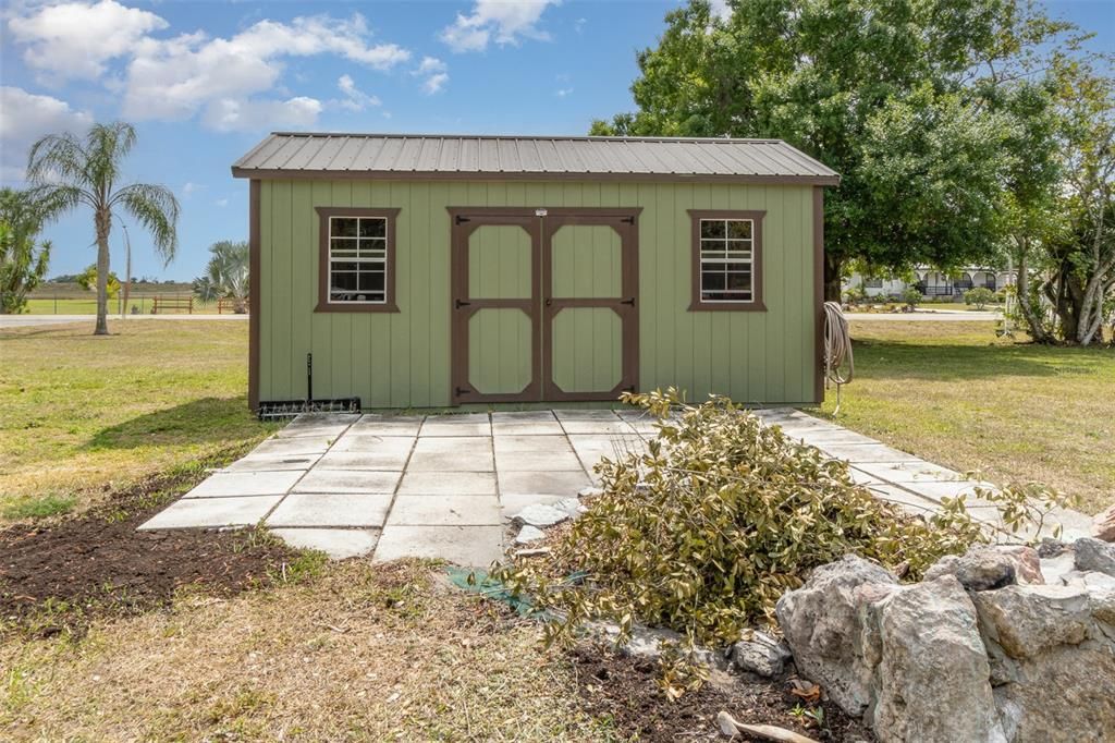 На продажу: $299,900 (3 спален, 2 ванн, 2272 Квадратных фут)