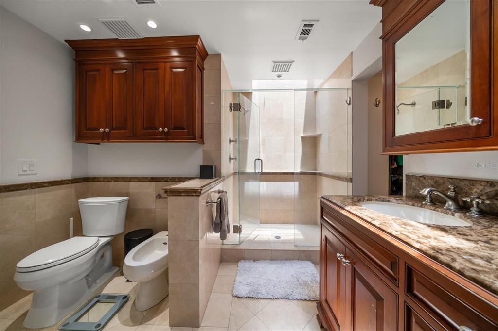 For Sale: $1,899,000 (4 beds, 3 baths, 3516 Square Feet)