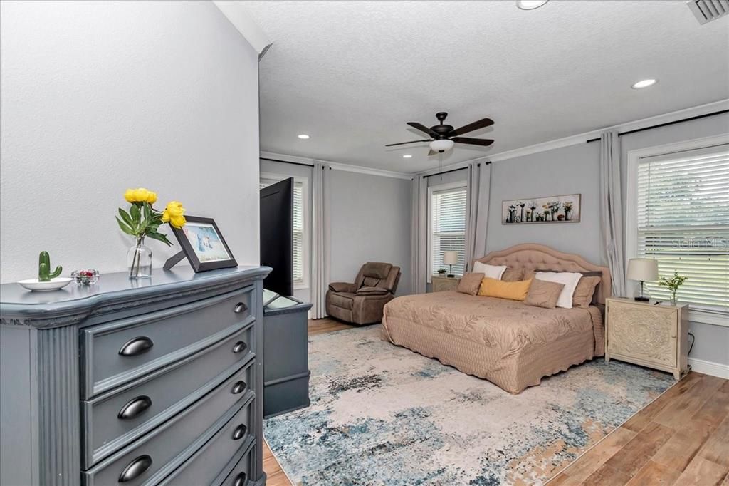 For Sale: $849,000 (4 beds, 3 baths, 3146 Square Feet)