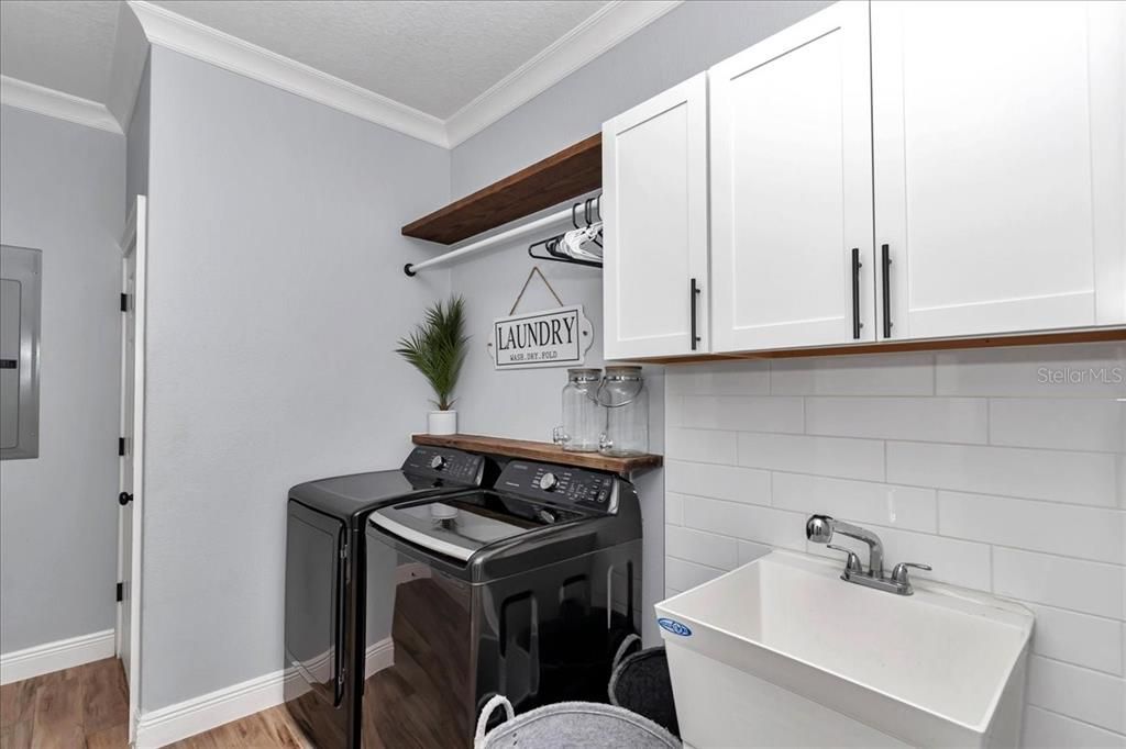 For Sale: $849,000 (4 beds, 3 baths, 3146 Square Feet)