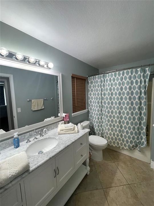 For Rent: $5,800 (3 beds, 2 baths, 1725 Square Feet)