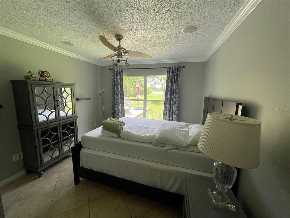 For Rent: $5,800 (3 beds, 2 baths, 1725 Square Feet)