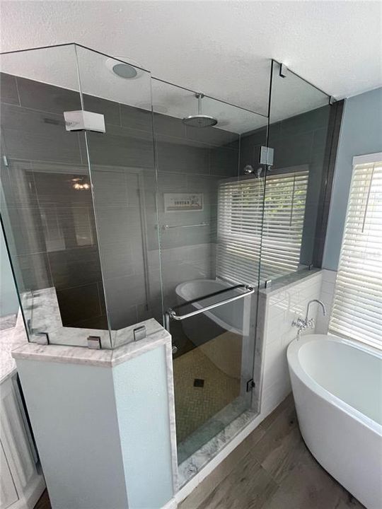 For Rent: $5,800 (3 beds, 2 baths, 1725 Square Feet)