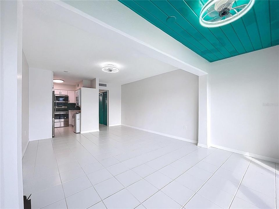 Activo con contrato: $185,000 (1 camas, 1 baños, 565 Pies cuadrados)