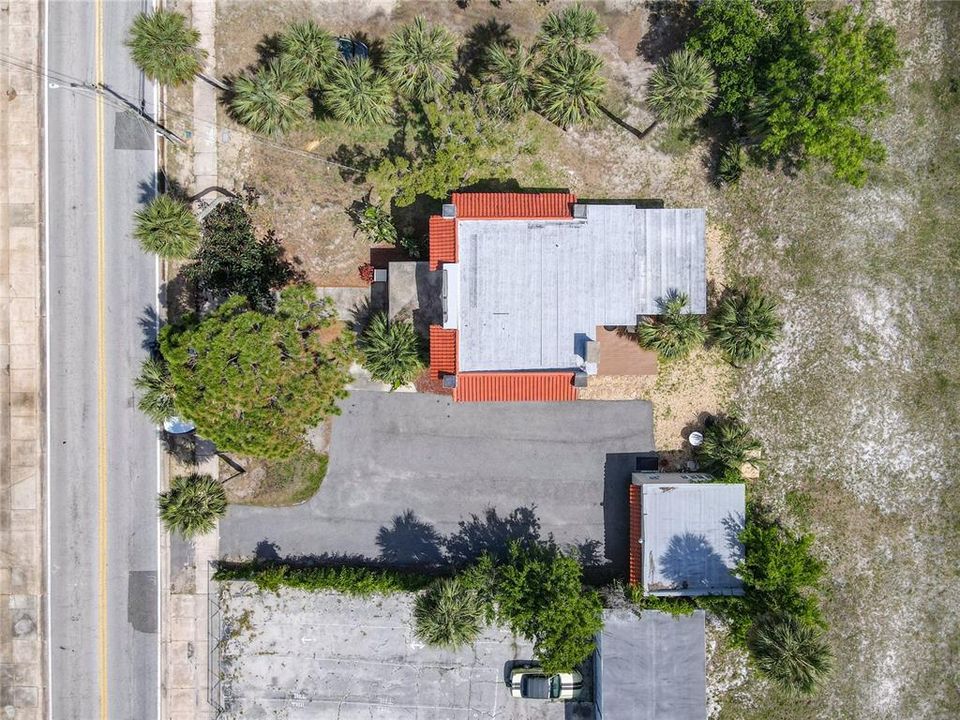 合同活跃: $459,900 (6 贝兹, 1 浴室, 2672 平方英尺)