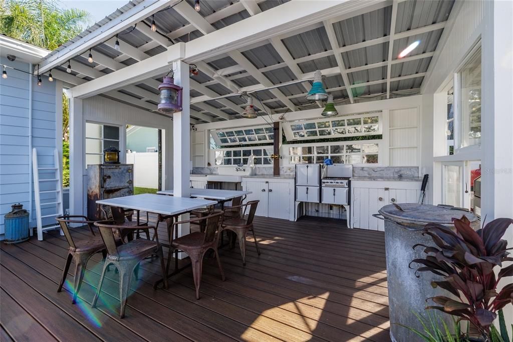 For Sale: $2,395,000 (4 beds, 3 baths, 2348 Square Feet)