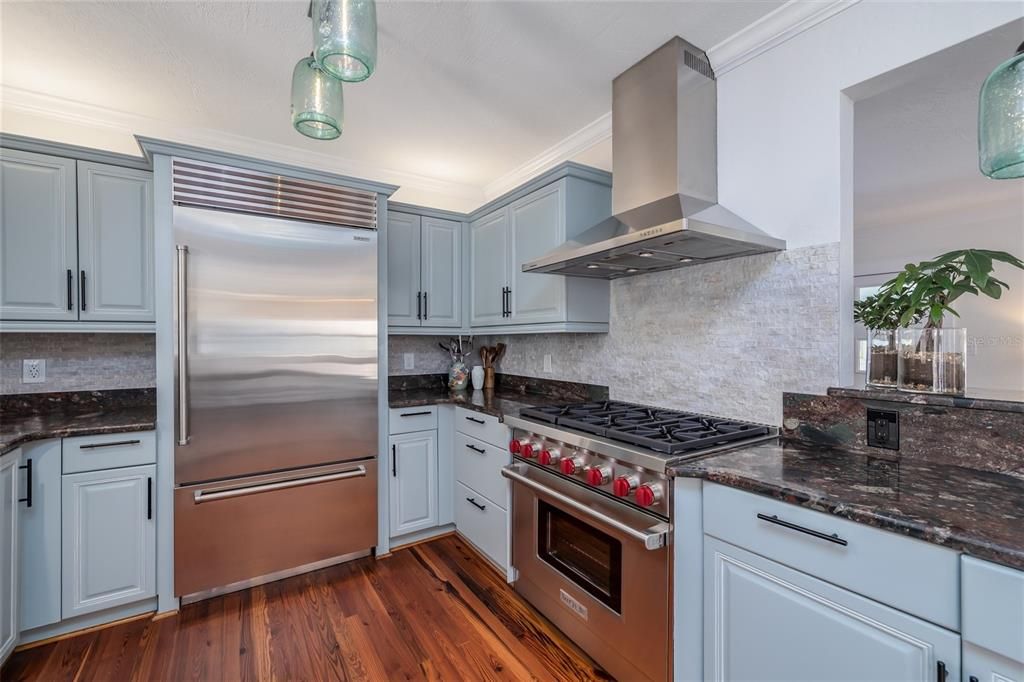 For Sale: $2,395,000 (4 beds, 3 baths, 2348 Square Feet)