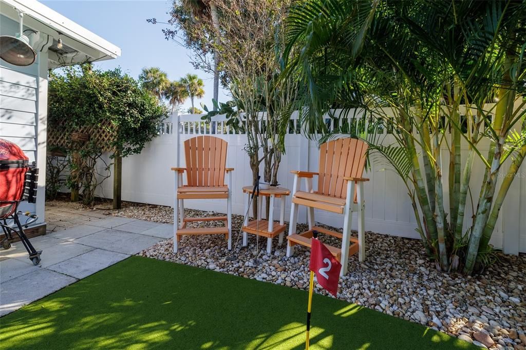 For Sale: $2,395,000 (4 beds, 3 baths, 2348 Square Feet)