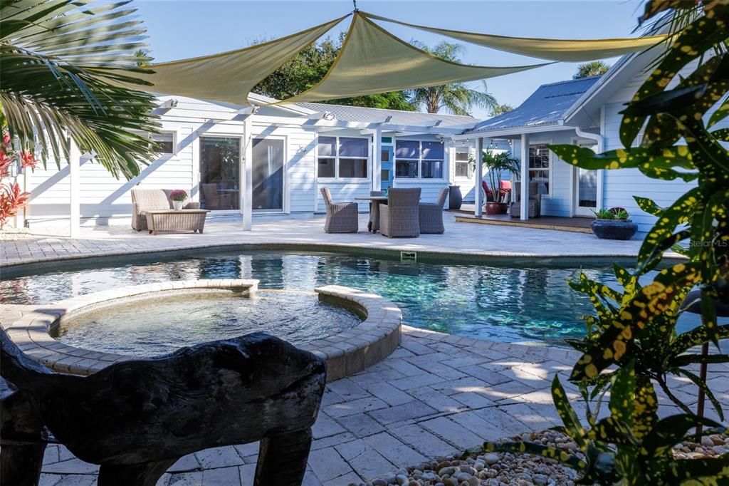 For Sale: $2,395,000 (4 beds, 3 baths, 2348 Square Feet)