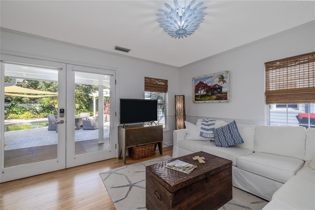 For Sale: $2,395,000 (4 beds, 3 baths, 2348 Square Feet)