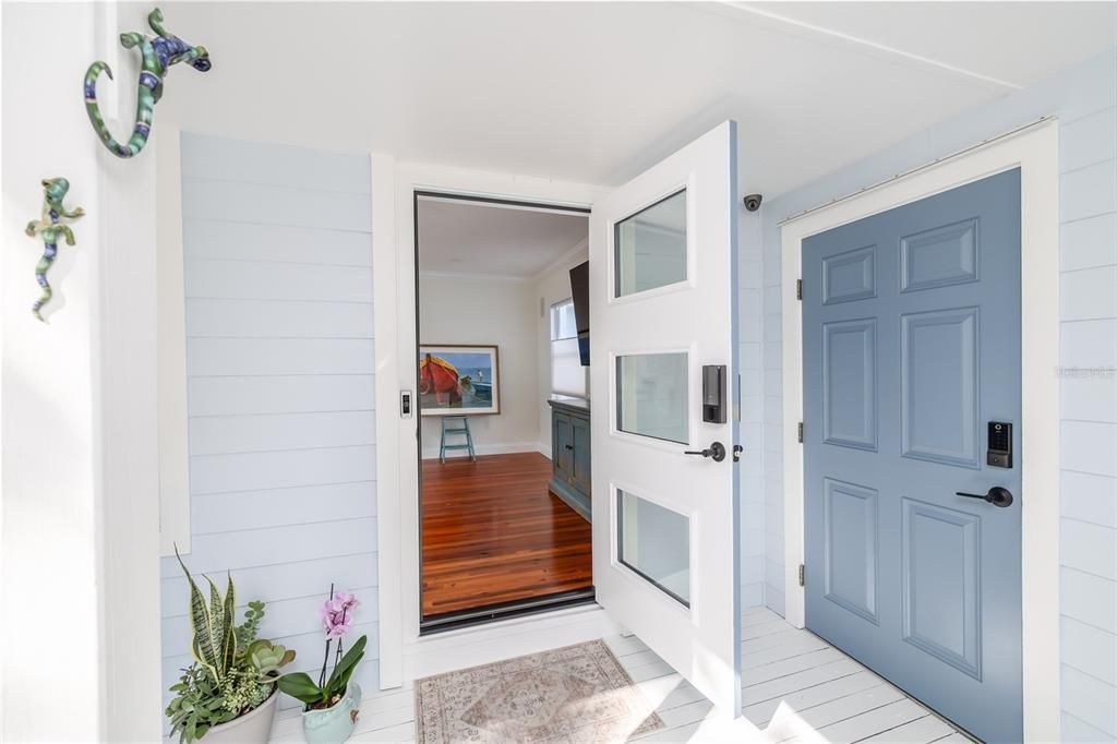 For Sale: $2,395,000 (4 beds, 3 baths, 2348 Square Feet)