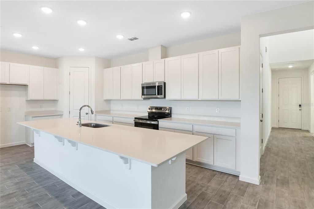 For Sale: $357,916 (4 beds, 2 baths, 2414 Square Feet)