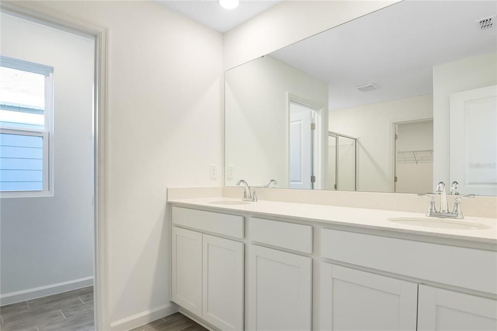 For Sale: $357,916 (4 beds, 2 baths, 2414 Square Feet)